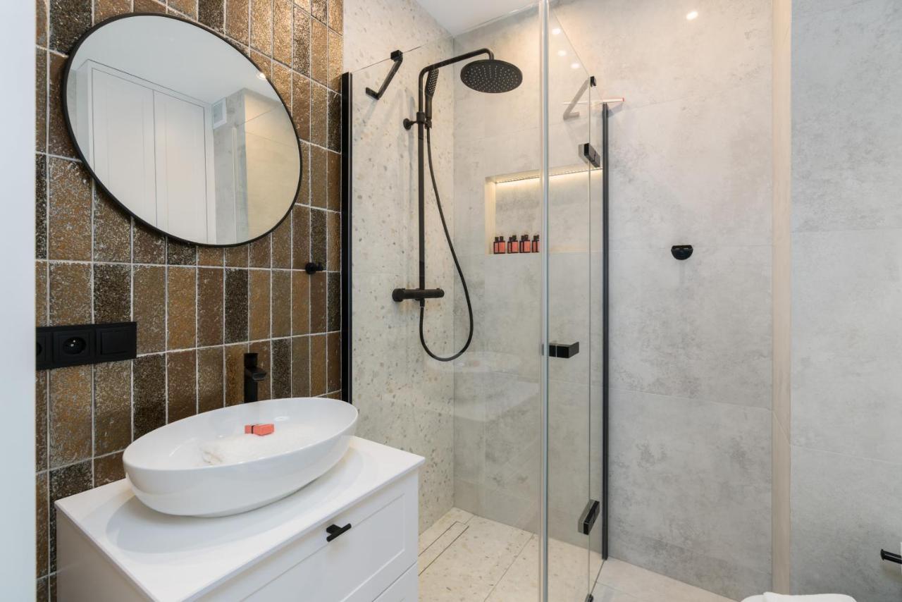 Niedzialkowskiego 25 Apartments Stary Browar City Center By Renters Prestige Posen Exterior foto